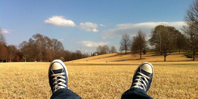 马哈穆特烤肉19：在烟火气中探寻新疆烧烤的灵魂