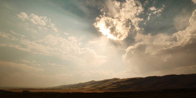 马哈穆特烤肉28:传承新疆风味的经典烤肉食谱